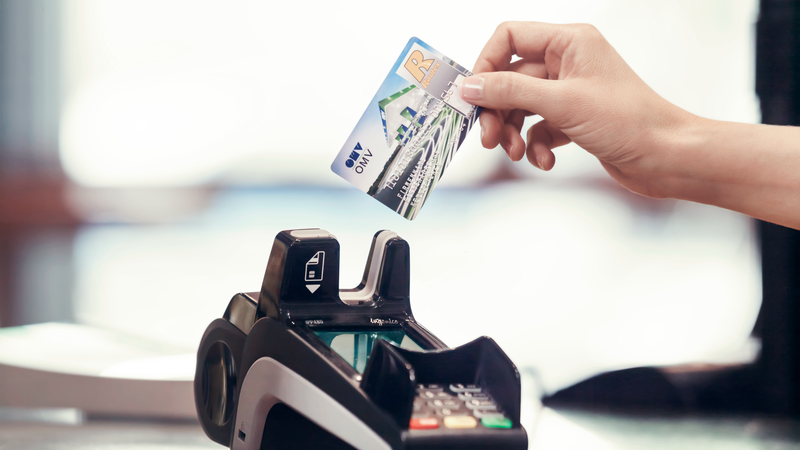 Fizetés OMV üzemanyagkártyával bankkártya elfogadó terminálon
